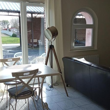 Au Bonheur Des Anes - Gite Topaze Le Quesnoy-en-Santerre ภายนอก รูปภาพ